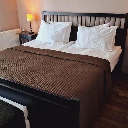 Villa Westfalia Guest House Tîrgu Secuiesc Eksteriør bilde