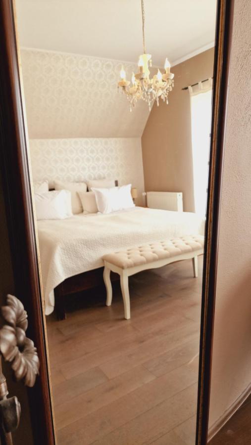 Villa Westfalia Guest House Tîrgu Secuiesc Eksteriør bilde