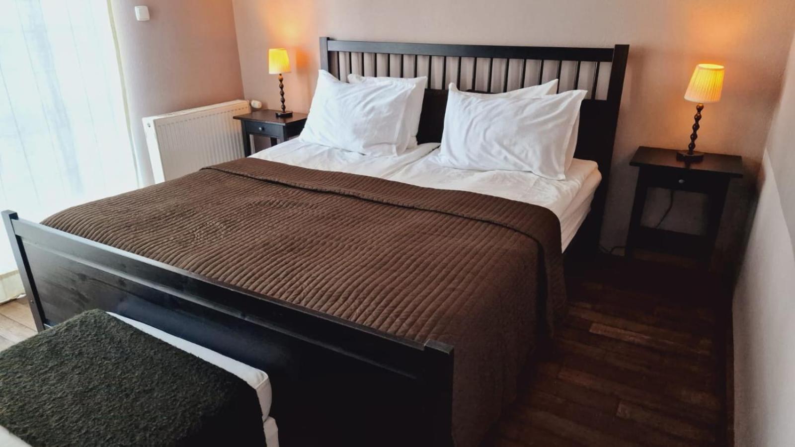 Villa Westfalia Guest House Tîrgu Secuiesc Eksteriør bilde