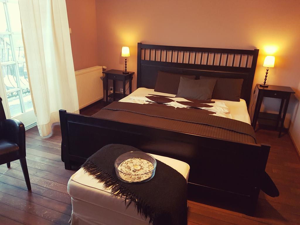 Villa Westfalia Guest House Tîrgu Secuiesc Eksteriør bilde